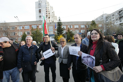 Протекторат на Кадиев ли е “Младост”?